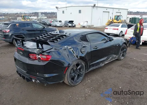 2021 Chevrolet Camaro Rwd Lt1 из США, поврежденный, VIN 1G1FF1R77M0141497
